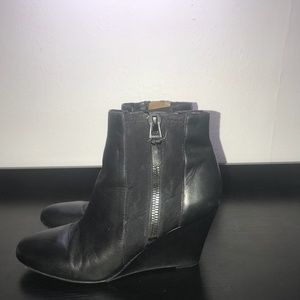 Leather High heeled Booties